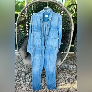 Gap Denim Long Sleeve Straight Leg Jumpsuit Size L New with Tags!!!!